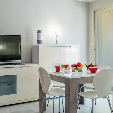 2-room With Terrace Sea View شقة كان