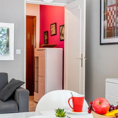 2-room With Terrace Sea View *